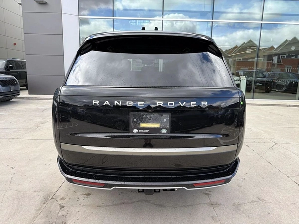 Land Rover Range Rover P460E Plug in Hybrid Brand New * Export Price *