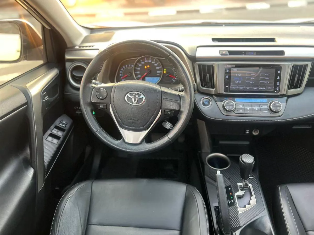 Toyota RAV4  2014 Toyota Rav4 Full Option 2.5L V4 - Sunroof - Rear Camera - Leather Seat - Japanese Specs-11-0