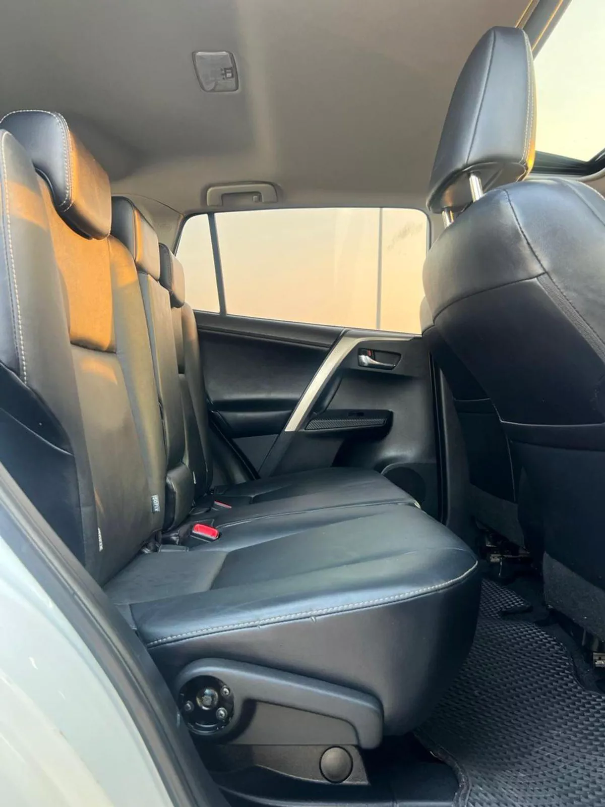 Toyota RAV4  2014 Toyota Rav4 Full Option 2.5L V4 - Sunroof - Rear Camera - Leather Seat - Japanese Specs-16-0