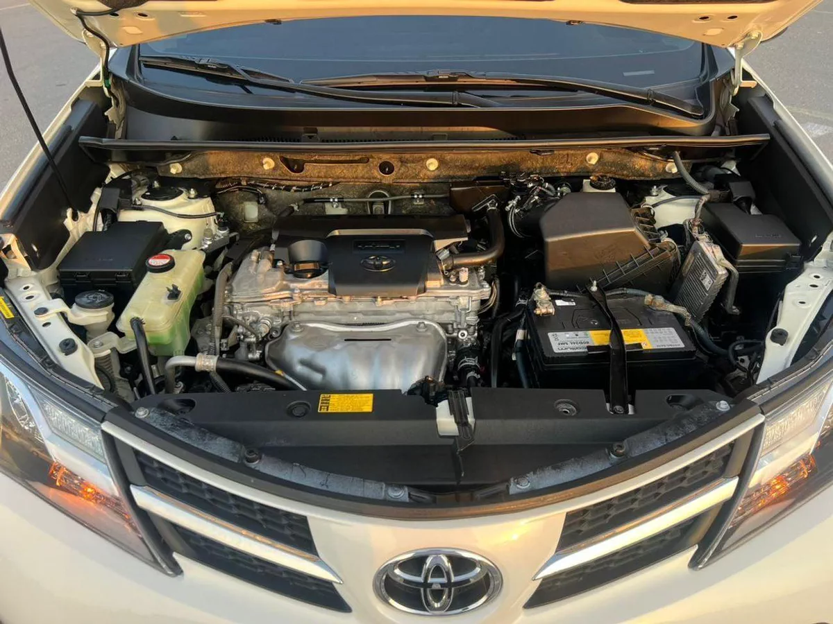 Toyota RAV4  2014 Toyota Rav4 Full Option 2.5L V4 - Sunroof - Rear Camera - Leather Seat - Japanese Specs-20-0
