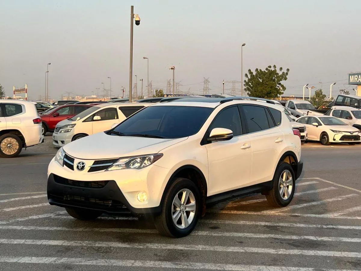 Toyota RAV4  2014 Toyota Rav4 Full Option 2.5L V4 - Sunroof - Rear Camera - Leather Seat - Japanese Specs-2-0