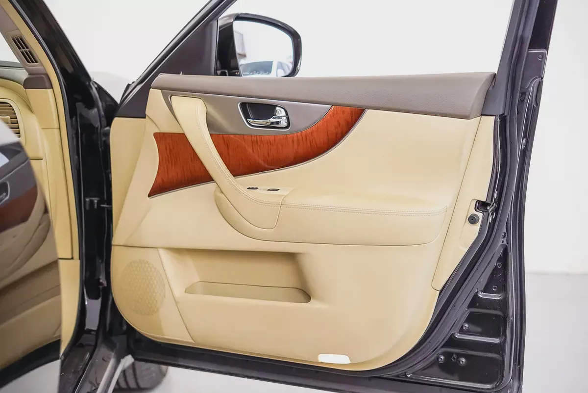 AED 985 PM | INFINITY QX70 LUXURY 2015 | WELL MAINTAINED | 1 YEAR WARRANTY | GCC-12-12
