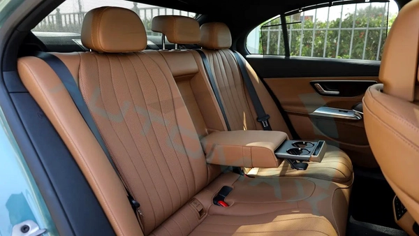 2026 Mercedes-Benz E 300 AMG EQ Boost 2.0T RWD GCC 0Km With 2 Years Unlimited Mileage Warranty