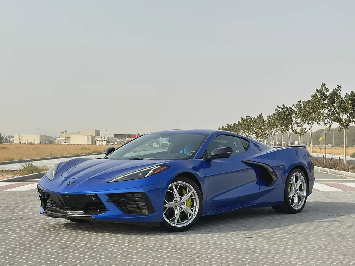 ACCIDENT-FREE | BRAND NEW | CHEVROLET CORVETTE STINGRAY C8 | 3LT Z51 | 6.2L V8 | 2020-4-4