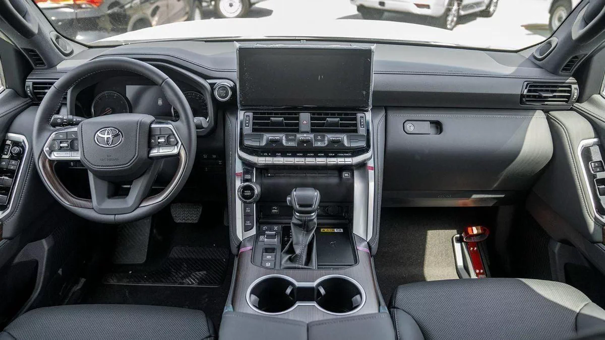 Toyota Land Cruiser VX 3.3 DIESEL-3-0