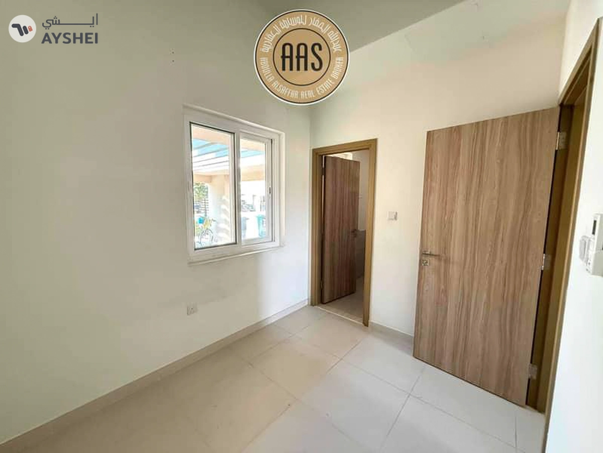 SINGLE ROW SPACIOUS 3BR+MAID VILLA FOR RENT-2-2