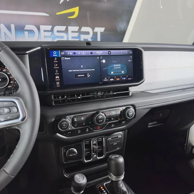 2025 Jeep Wrangler Sahara V6-7