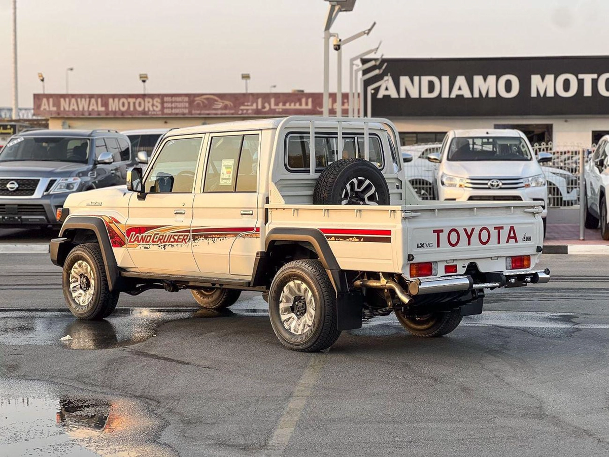Toyota Land Cruiser Pick Up 2026 Toyota Land Cruiser LC79 Double Cab LX-Z AT - EXPORT ONLY-6-0