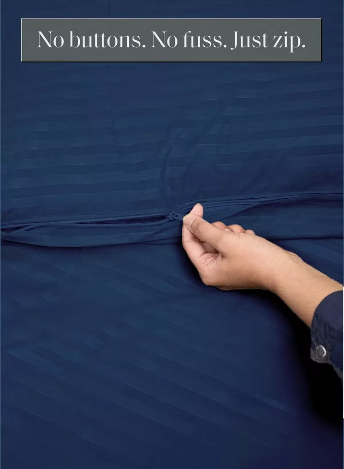 Eworld Premium Striped Duvet Set All Season – 6-Pieces Set Navy Blue | King Size 220x240 cm | Ultra-Soft, Wrinkle-Resistant & Made in Dubai | Includes Duvet Cover, Fitted Sheet (200x200 cm) & 4 Pillowcases (50x70 cm)-4-4