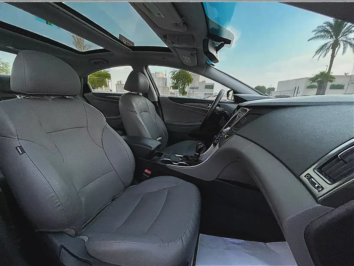 HYUNDAI SONATA | HYBRID | LIMITED | 2.4L V4 | WELL MAINTAINED-17-17