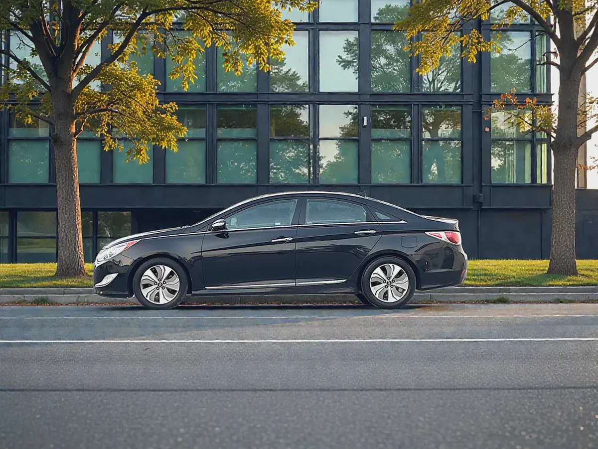 HYUNDAI SONATA | HYBRID | LIMITED | 2.4L V4 | WELL MAINTAINED-7-7