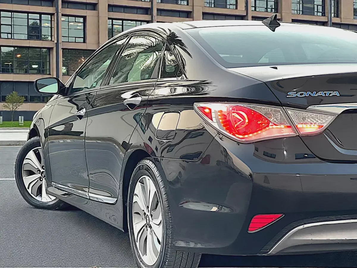 HYUNDAI SONATA | HYBRID | LIMITED | 2.4L V4 | WELL MAINTAINED-8-8