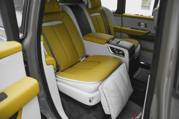 2026 ROLLS ROYCE CULLINAN WITH WARRANTY AND SERVICE CONTRACT