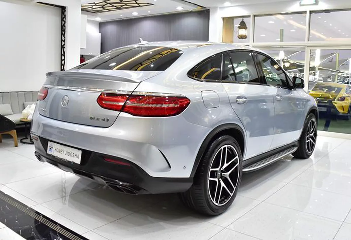 Mercedes Benz GLE43 AMG ( 2018 Model ) in Silver Color GCC Specs-5-5