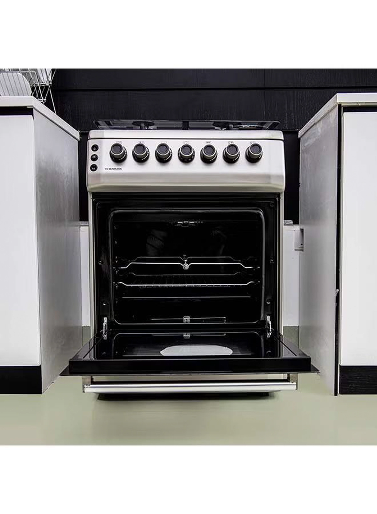Olsenmark Gas Cooking Range OMCR5004 SILVER/BLACK-4-4