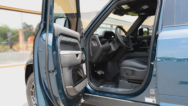 2026 Land Rover Defender Octa | Brand New