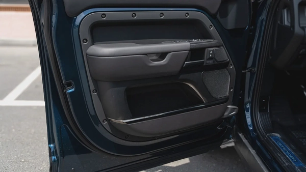 2026 Land Rover Defender Octa | Brand New