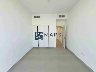 "Stunning 4-Bedroom Middle Unit Townhouse in Masaar – For rent-5