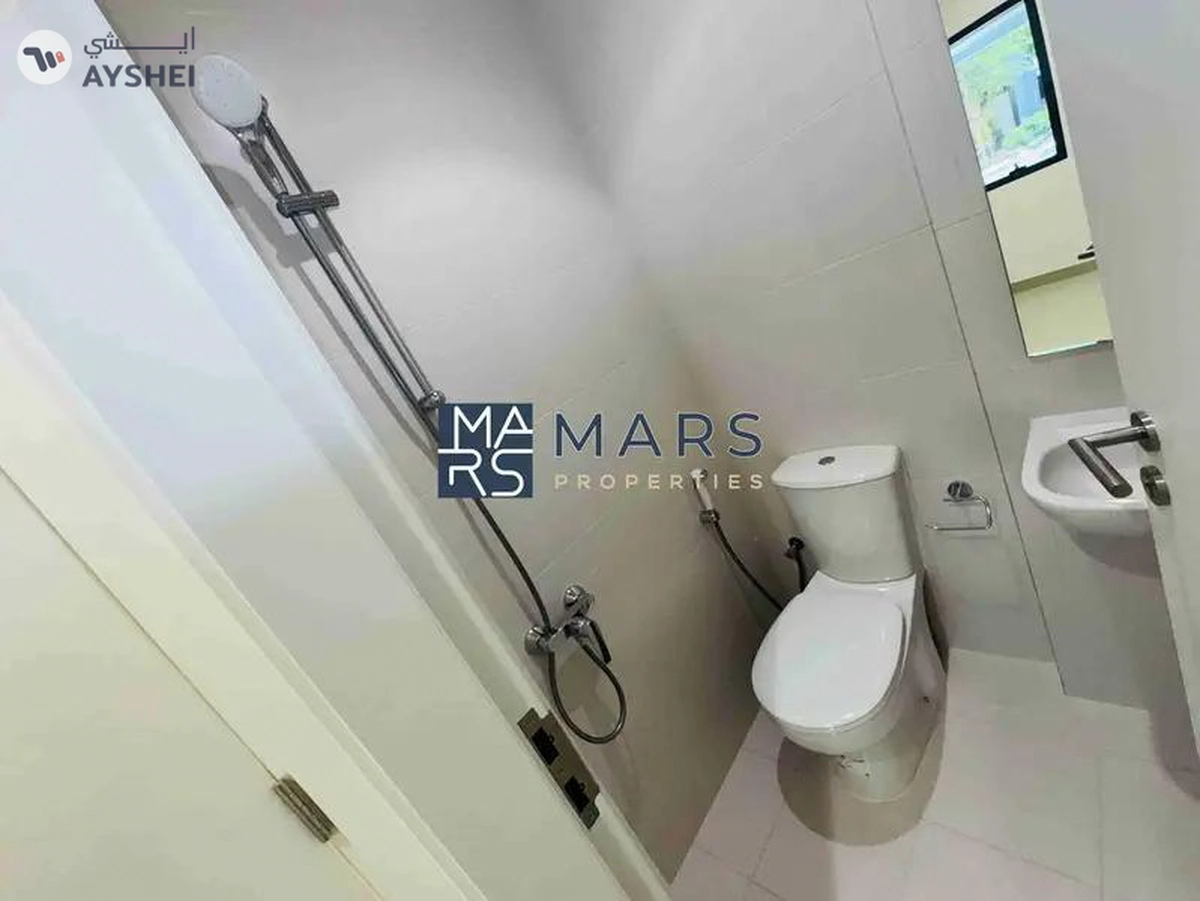 "Stunning 4-Bedroom Middle Unit Townhouse in Masaar – For rent-12-12