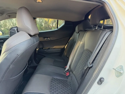 TOYOTA C-HR—2021–GCC—FREE ACCIDENT—ORIGINAL PAINT—HYBRID—EXCELLENT CONDITION-9