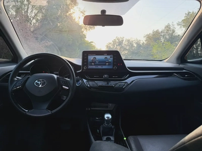 TOYOTA C-HR—2021–GCC—FREE ACCIDENT—ORIGINAL PAINT—HYBRID—EXCELLENT CONDITION-10