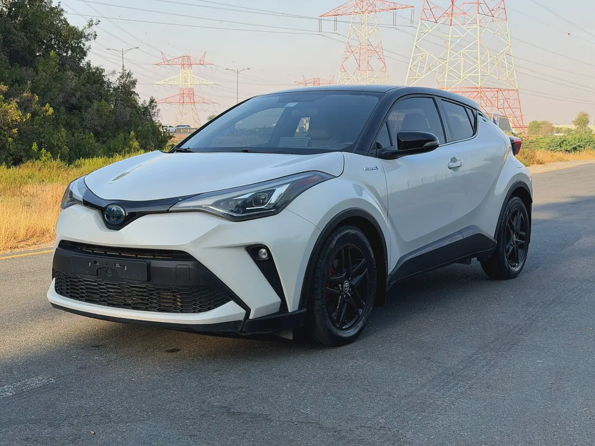 TOYOTA C-HR—2021–GCC—FREE ACCIDENT—ORIGINAL PAINT—HYBRID—EXCELLENT CONDITION