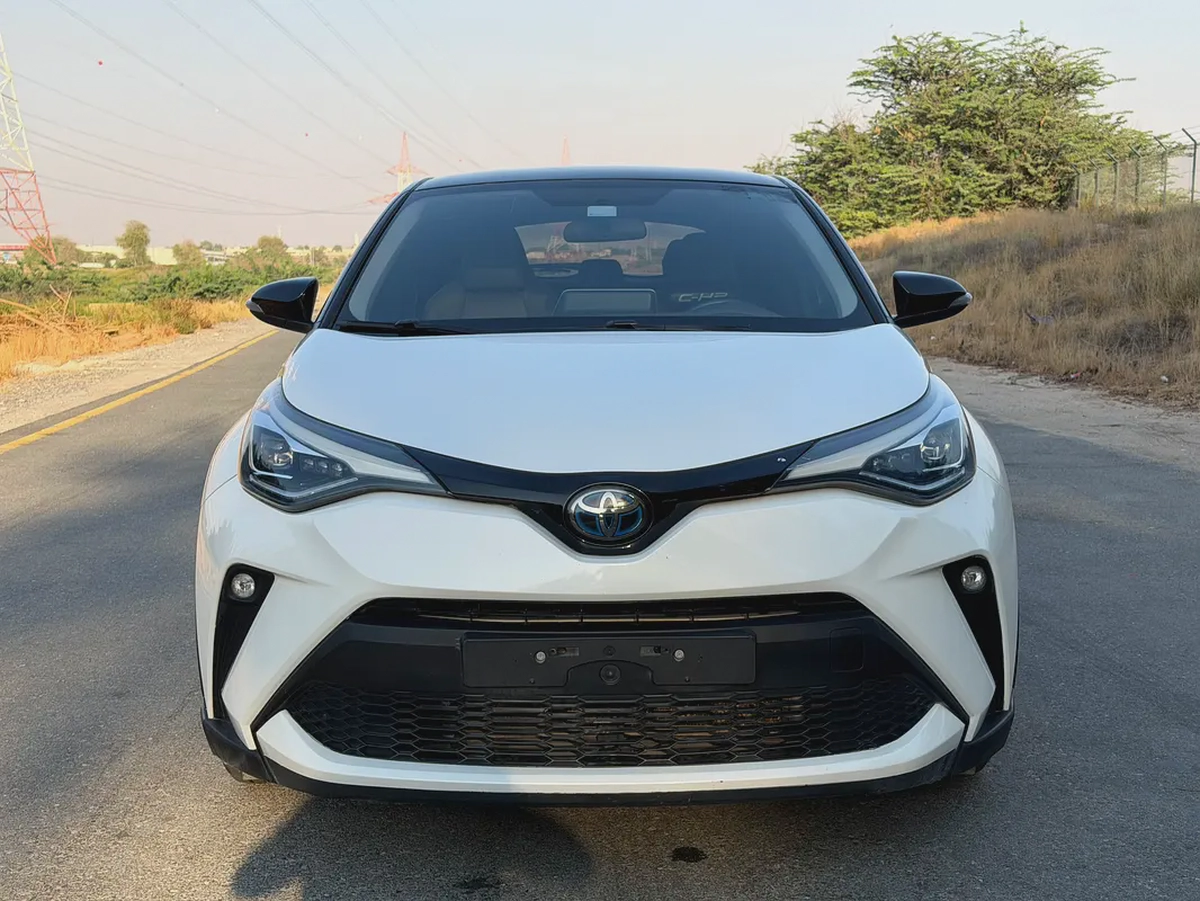 TOYOTA C-HR—2021–GCC—FREE ACCIDENT—ORIGINAL PAINT—HYBRID—EXCELLENT CONDITION