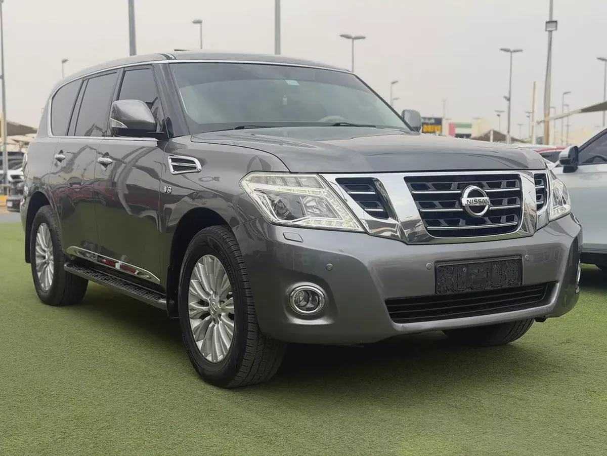 Nissan Patrol LE Titanium 2018 | GCC Specs | V8 Engine-1-1