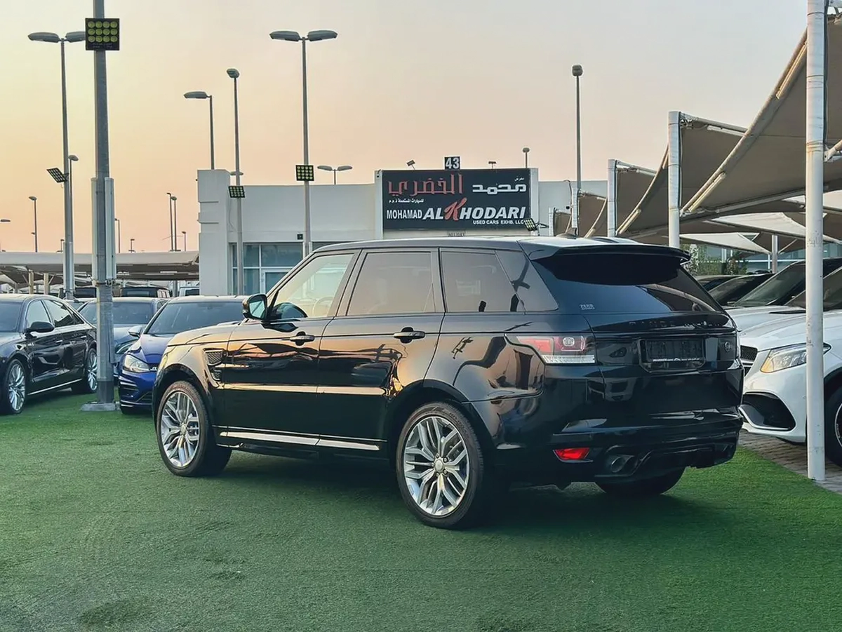 RANGE ROVER (2016) //SPORT SVR// EUROPEAN
//ORIGENAL PAINT//FULL OPTION//GOOD CONDITION//-5-5