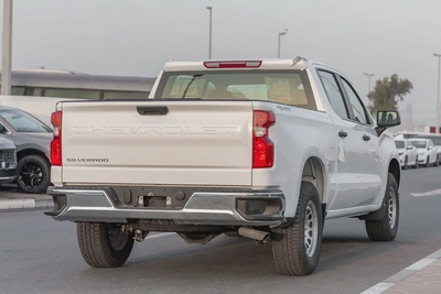 CHEVROLET SILVERADO | V8 5.3L | 4WD | GCC | 2025  (Export)-3