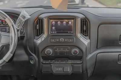 CHEVROLET SILVERADO | V8 5.3L | 4WD | GCC | 2025  (Export)-16