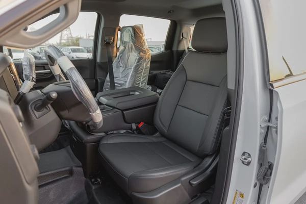 CHEVROLET SILVERADO | V8 5.3L | 4WD | GCC | 2025  (Export)