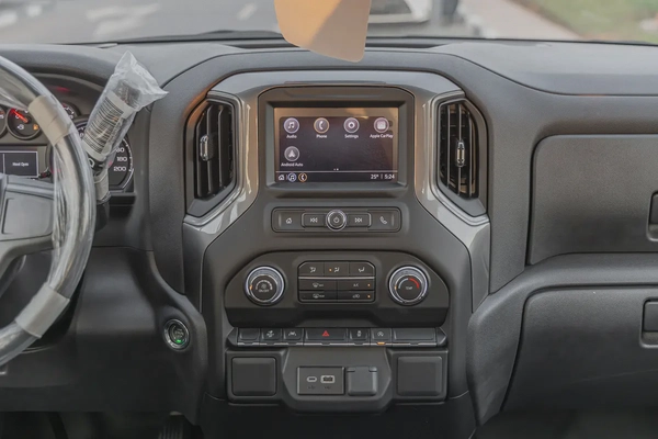 CHEVROLET SILVERADO | V8 5.3L | 4WD | GCC | 2025  (Export)