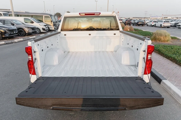CHEVROLET SILVERADO | V8 5.3L | 4WD | GCC | 2025  (Export)