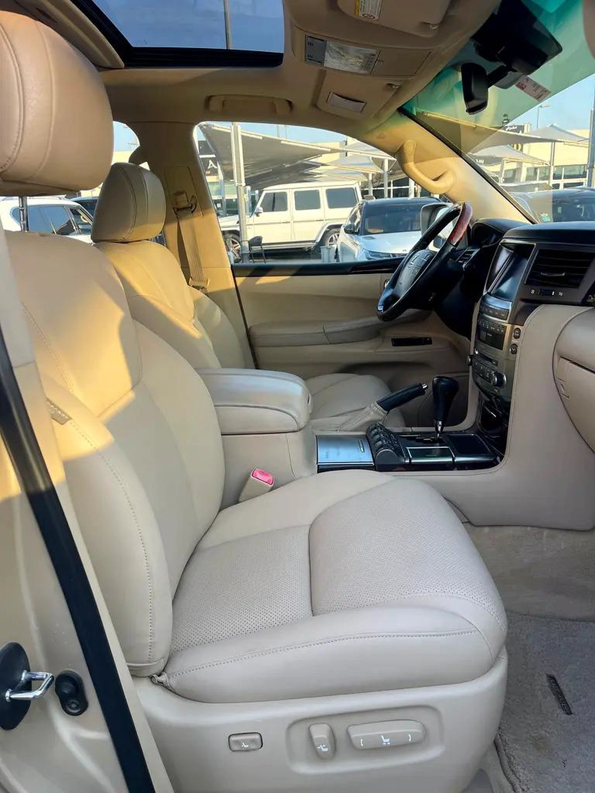 Lexus LX 570 Platinum 2009 - GCC Specs-13-13