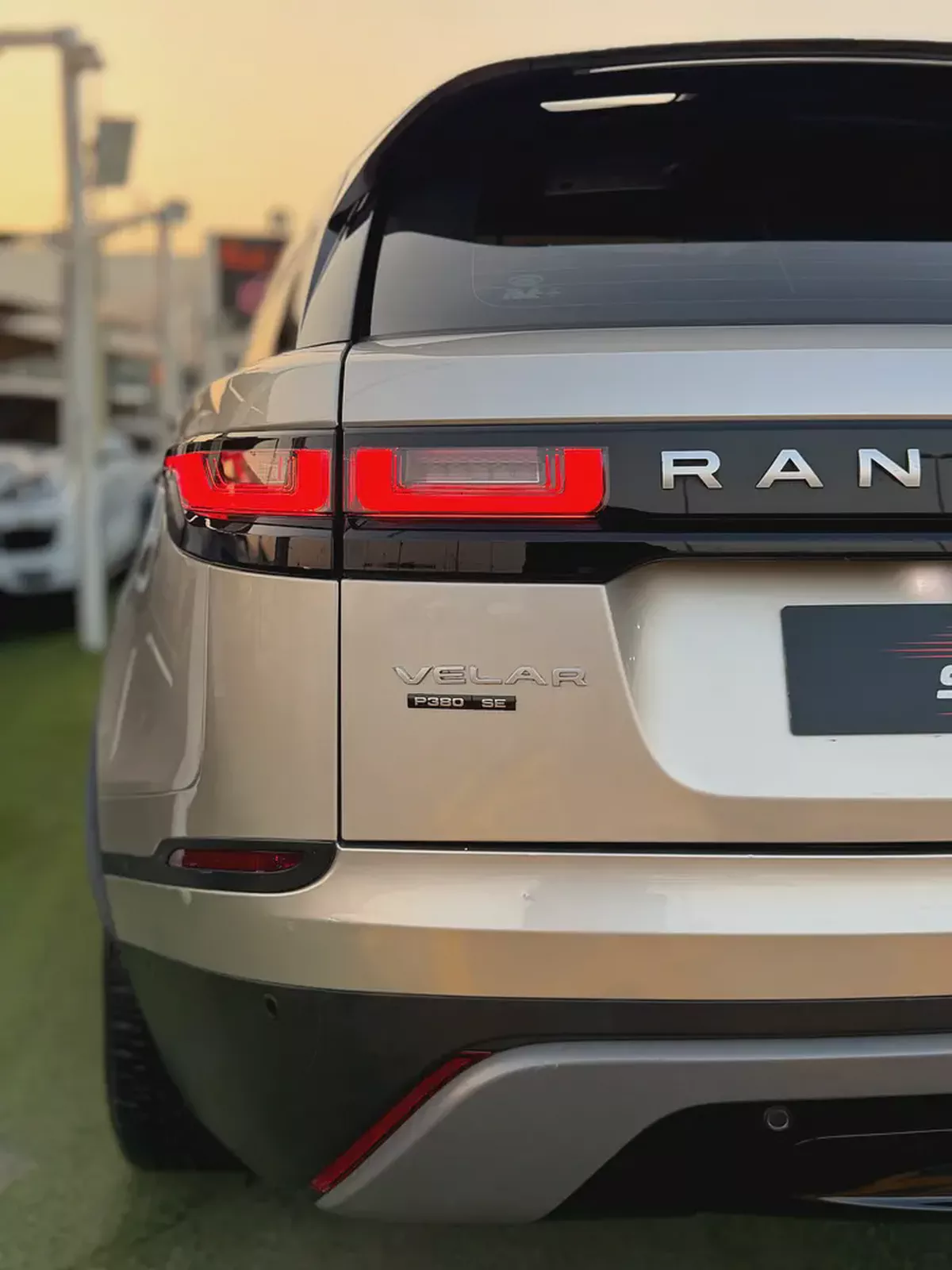 2018 Land Rover Range Rover Velar P380 SE - GCC Specs, Excellent Condition-6-6