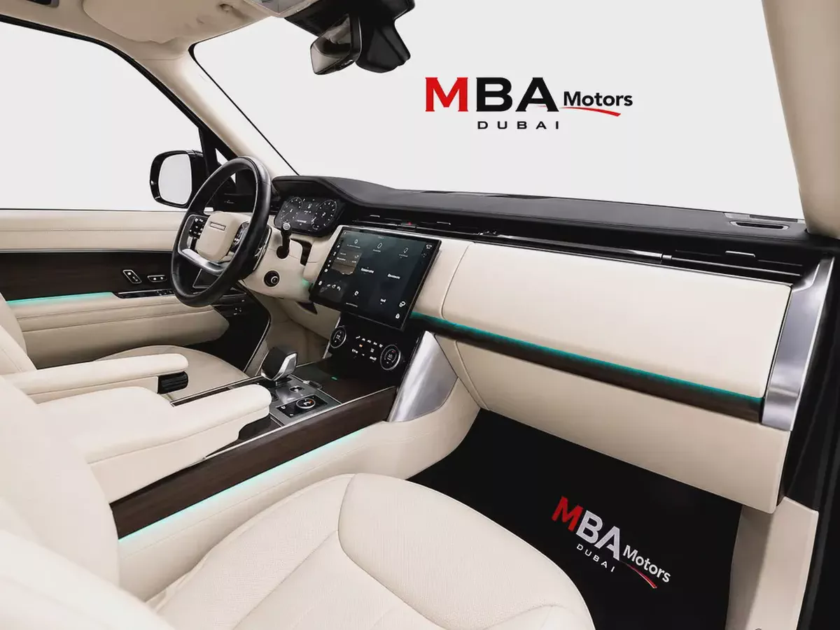 2023 | Range Rover Vogue SE P400 | GCC | Low Mileage | Under warranty-10-10