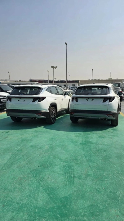 Hyundai Tucson Premium 1.6L-1