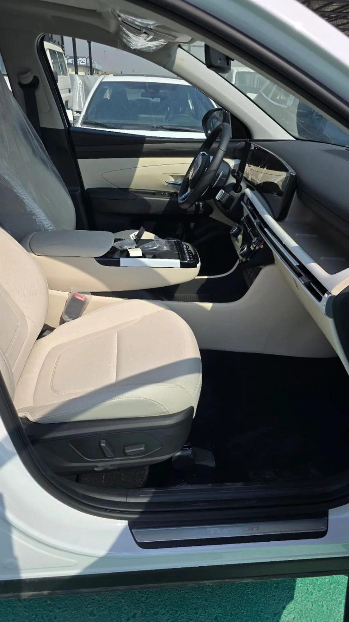 Hyundai Tucson Premium 1.6L-6-6