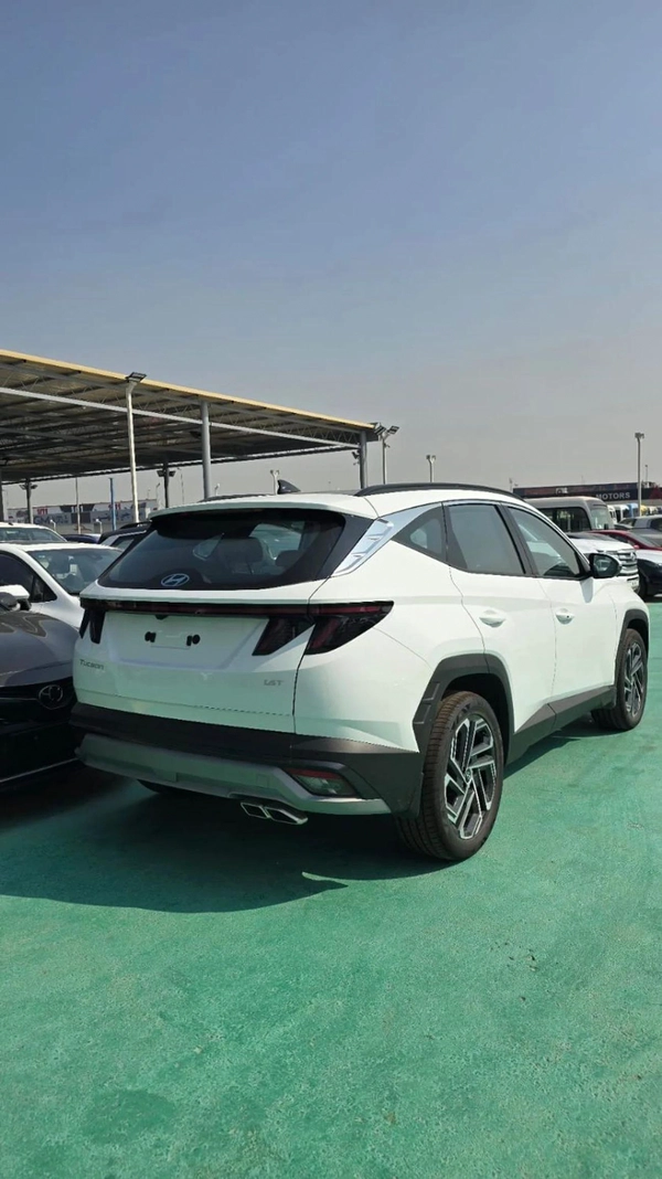 Hyundai Tucson Premium 1.6L