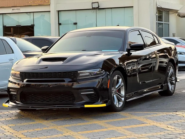 دودچ تشالينچر RT V8 5.7L HEMI موديل 2018 وارد فل اوبشن بحاله ممتازه