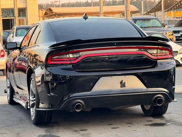 دودچ تشالينچر RT V8 5.7L HEMI موديل 2018 وارد فل اوبشن بحاله ممتازه