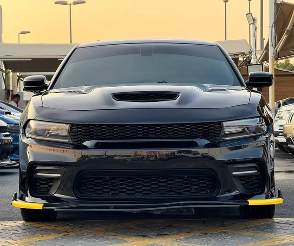 دودچ تشالينچر RT V8 5.7L HEMI موديل 2018 وارد فل اوبشن بحاله ممتازه