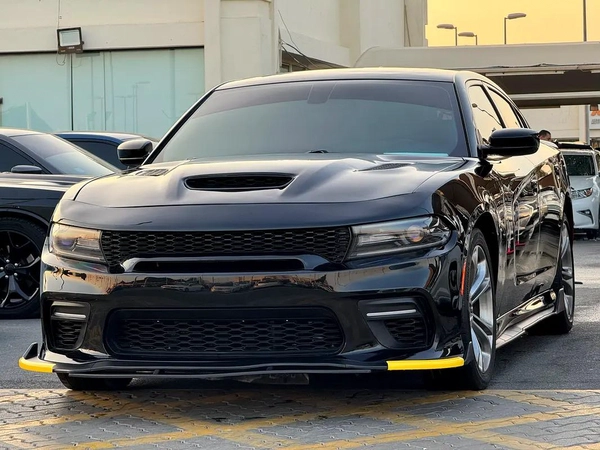دودچ تشالينچر RT V8 5.7L HEMI موديل 2018 وارد فل اوبشن بحاله ممتازه