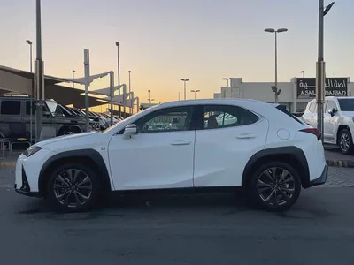 لكزس UX200 خليجي Lexus UX 200 2023 GCC Specs - Pristine Condition-2
