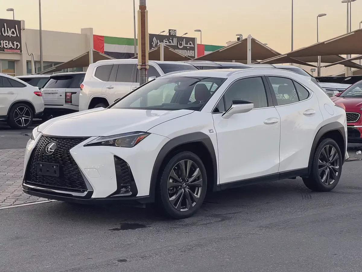 لكزس UX200 خليجي Lexus UX 200 2023 GCC Specs - Pristine Condition-1-1