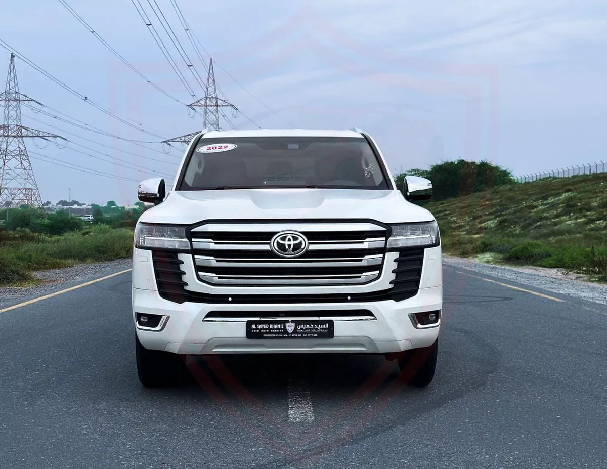 Toyota Land Cruiser GXR Toyota Land Cruiser Diesel 2022 | 3.3L V6 | GCC Specs | Accident-Free | Excellent Condition | AED 30-1-0