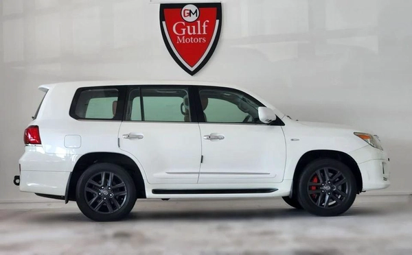 Lexus LX 570 5.7L-8CYL GCC EXCELLENT CONDITION .Al Futtaim Motors