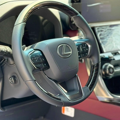 Lexus LX600 SIGNATURE LEXUS LX600 25 SPEAKRS SIGNATURE AL FUTTAIM SPECS 2026-13