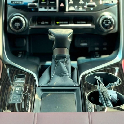 Lexus LX600 SIGNATURE LEXUS LX600 25 SPEAKRS SIGNATURE AL FUTTAIM SPECS 2026-6